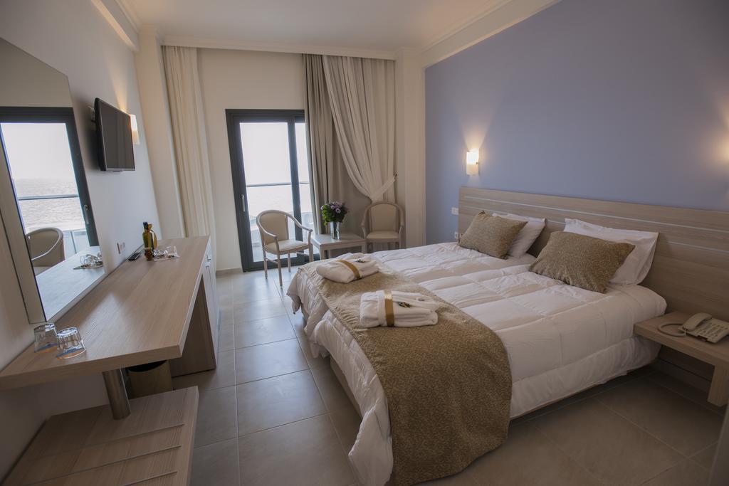 Rhodos Beach Hotel Стая снимка