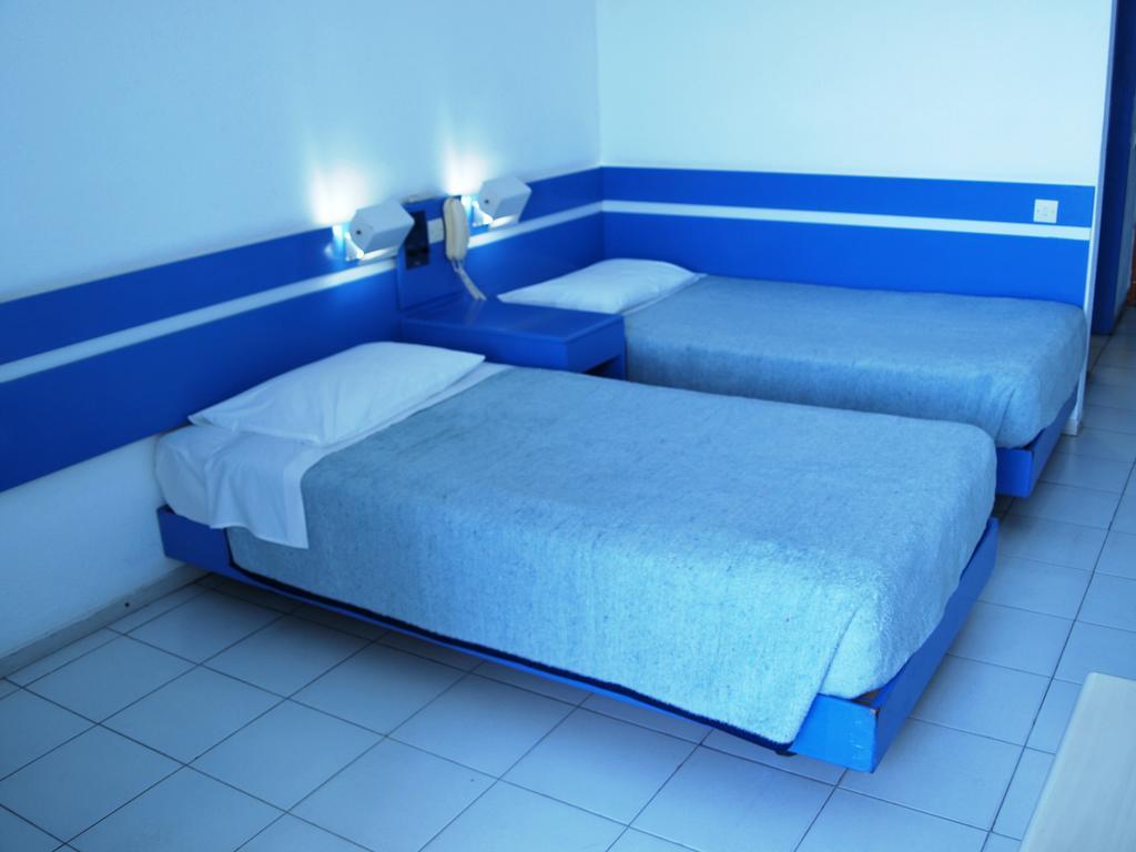 Rhodos Beach Hotel Стая снимка